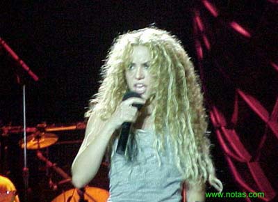 Shakira /  21 